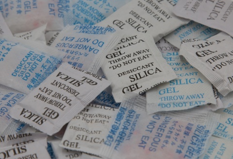 My Dog Ate a Silica Packet: Is It Toxic?